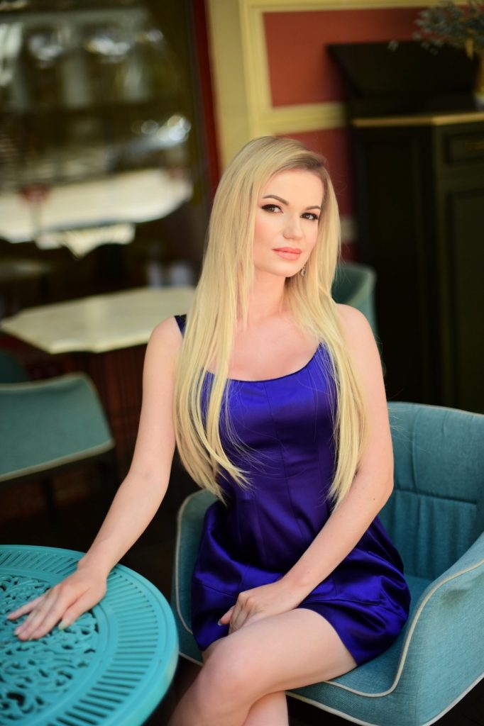 Viktoria from Ukraine is looking for a man