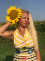 Nelya from Ukraine is looking for a man