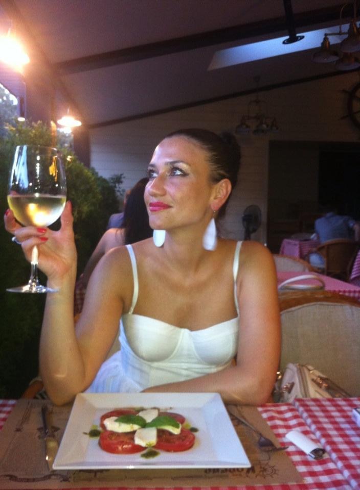 Viktoria from Ukraine is looking for a man