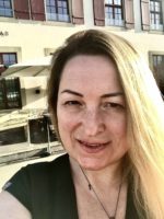 Tetiana from Ukraine is looking for a man