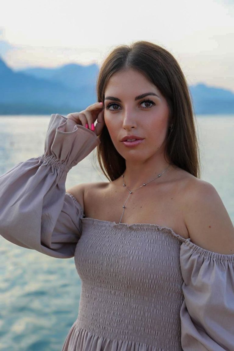 Iryna from Ukraine is looking for a man