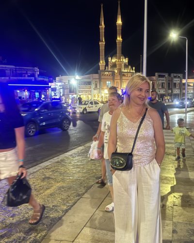 Yuliia from Ukraine is looking for a man