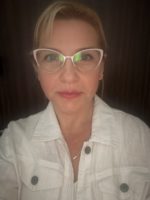 Yuliia from Ukraine is looking for a man