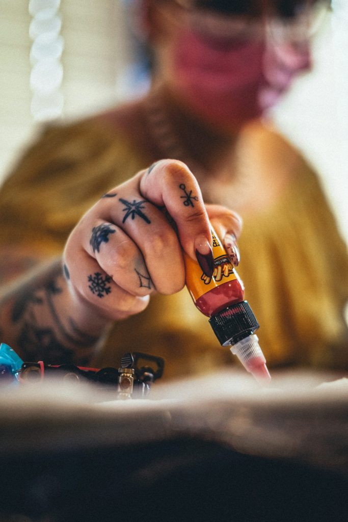 dating a tattoo artist